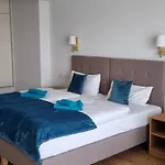 Le Lux Frühstückspension 4*