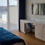 Le Lux Bed & Breakfast
