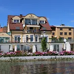 Bed & Breakfast Le Lux 4*