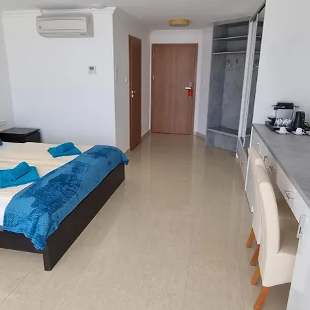 Le Lux Bed and Breakfast Mikołajki