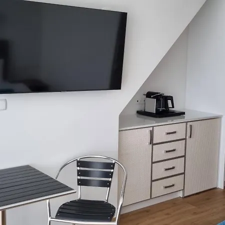 Lelux Frühstückspension 4*