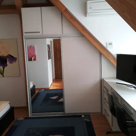 Le Lux Nocleg ze śniadaniem 3*